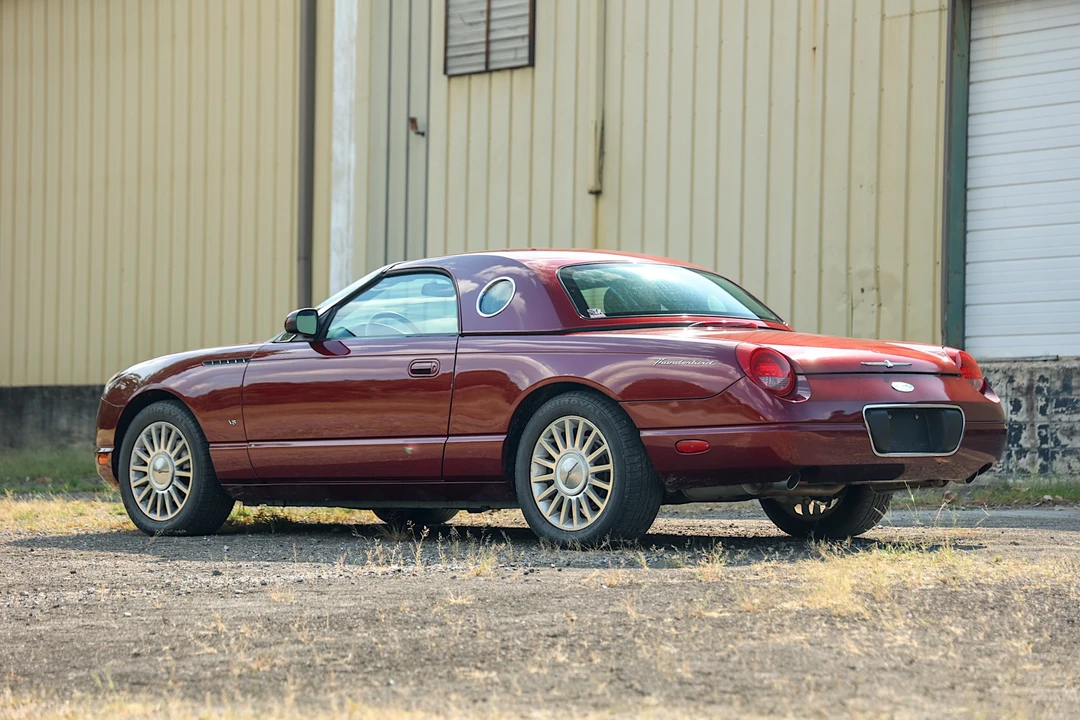 2004 Ford Thunderbird 11th Gen - Image 10 of 31