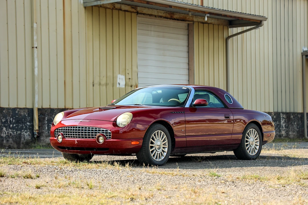 2004 Ford Thunderbird 11th Gen - Image 3 of 31