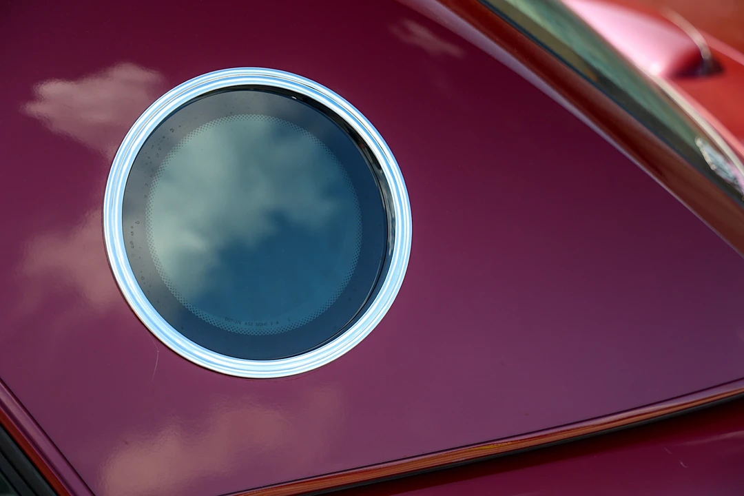 2004 Ford Thunderbird 11th Gen - Image 27 of 31