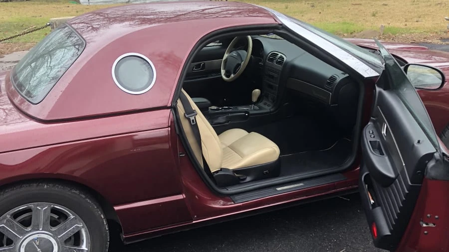 2004 Ford Thunderbird 11th Gen - Image 3 of 8