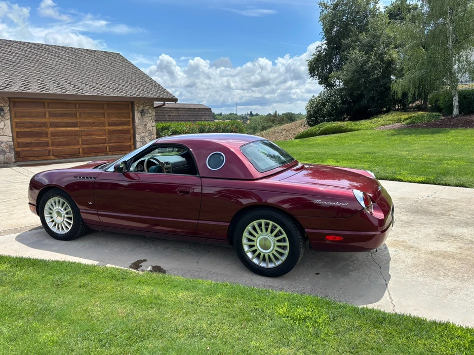 2004 Ford Thunderbird 11th Gen - Image 4 of 16