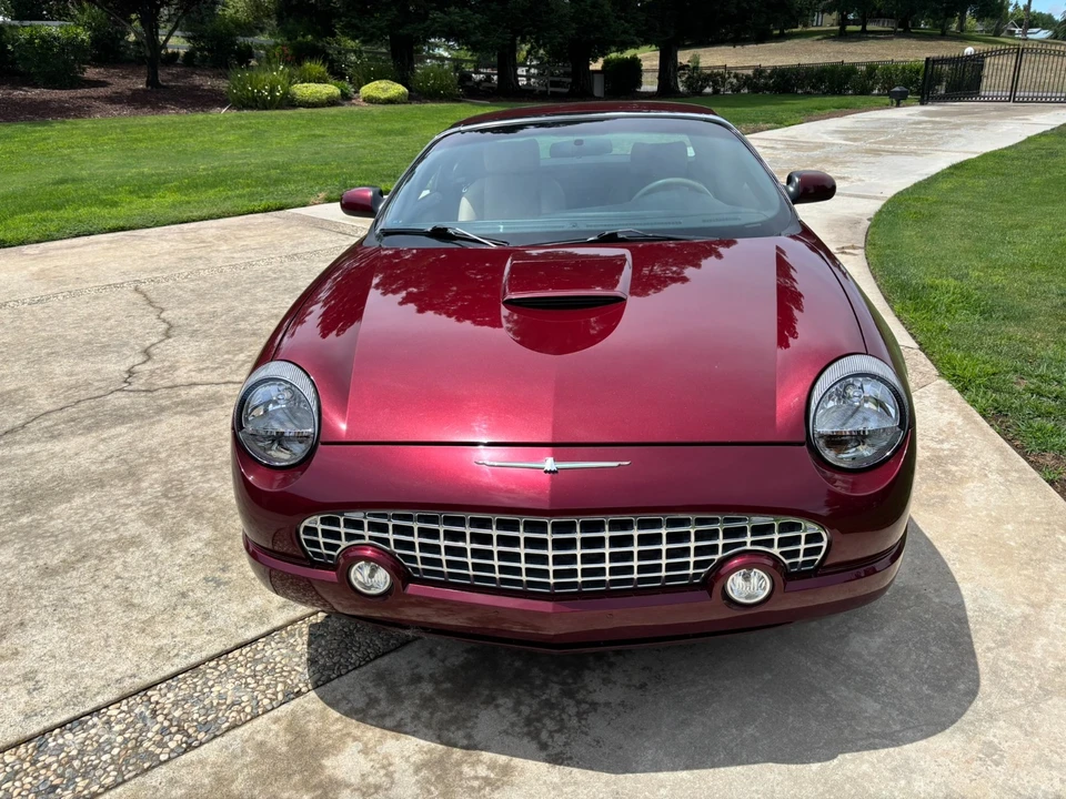 2004 Ford Thunderbird 11th Gen - Image 9 of 16