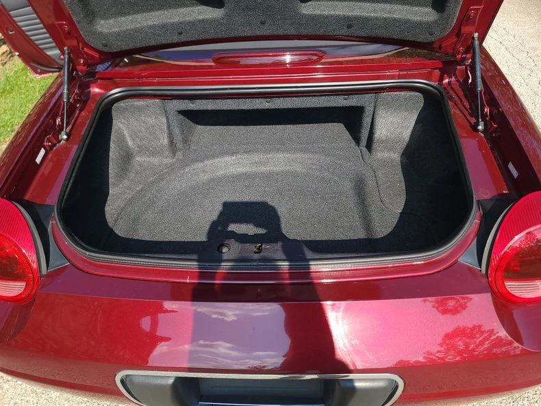 2004 Ford Thunderbird 11th Gen - Image 8 of 23