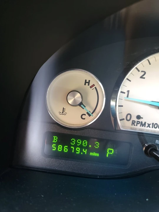 2004 Ford Thunderbird 11th Gen - Image 11 of 23