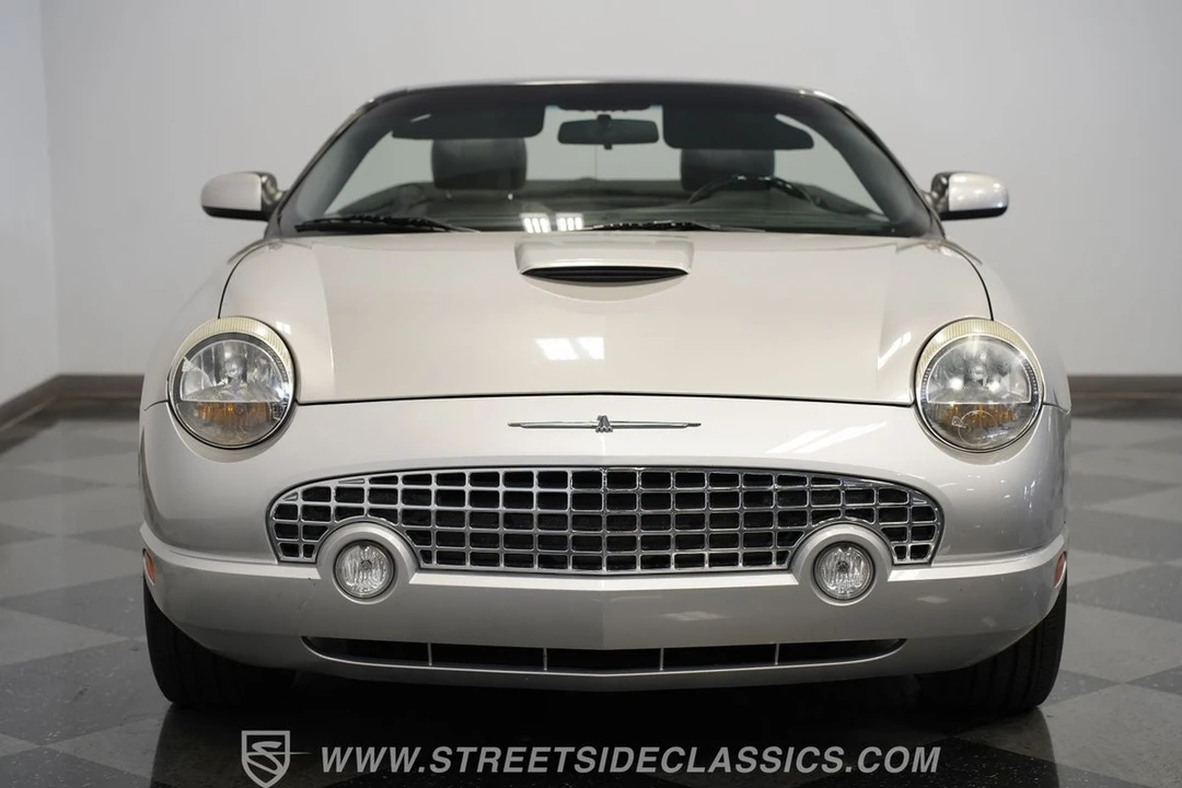 2004 Ford Thunderbird 11th Gen - Image 27 of 31