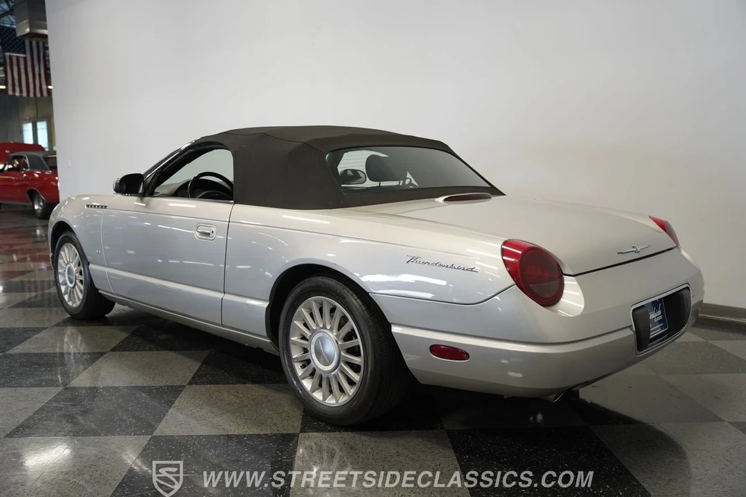2004 Ford Thunderbird 11th Gen - Image 16 of 31