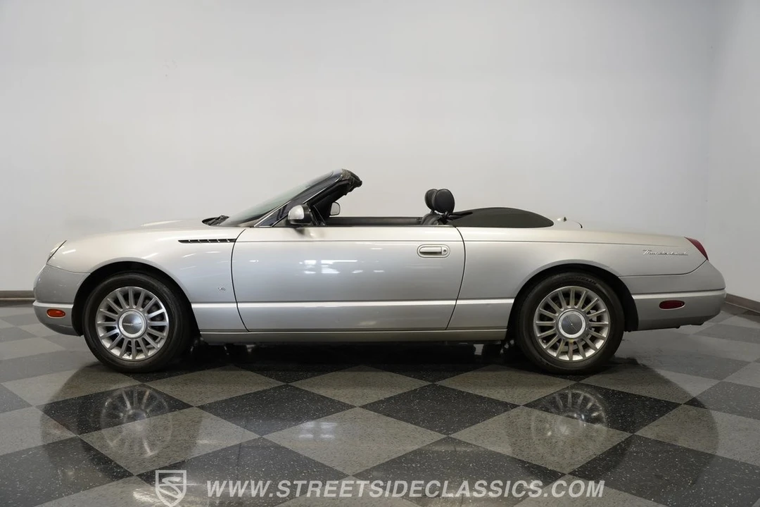 2004 Ford Thunderbird 11th Gen - Image 13 of 21