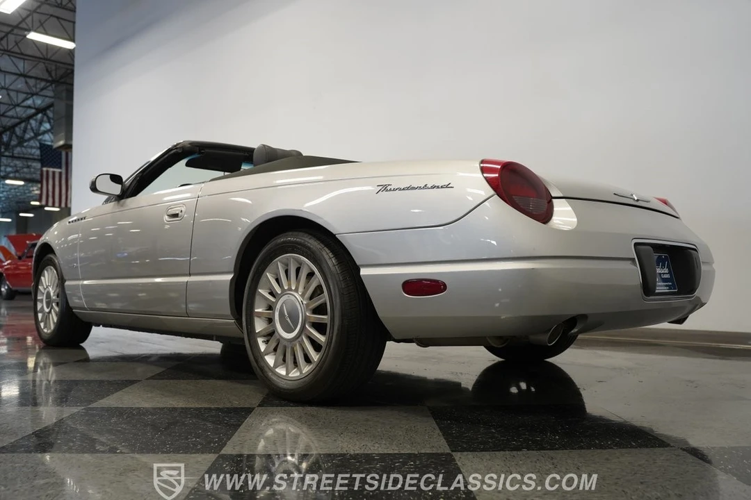 2004 Ford Thunderbird 11th Gen - Image 14 of 21