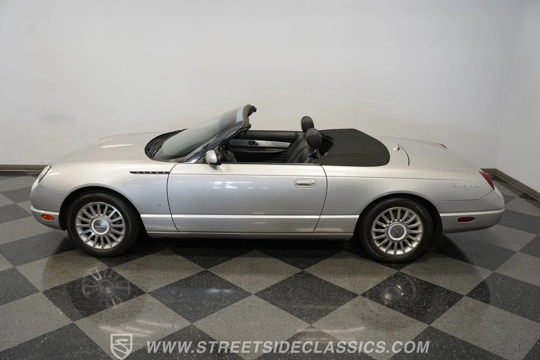 2004 Ford Thunderbird 11th Gen - Image 10 of 12