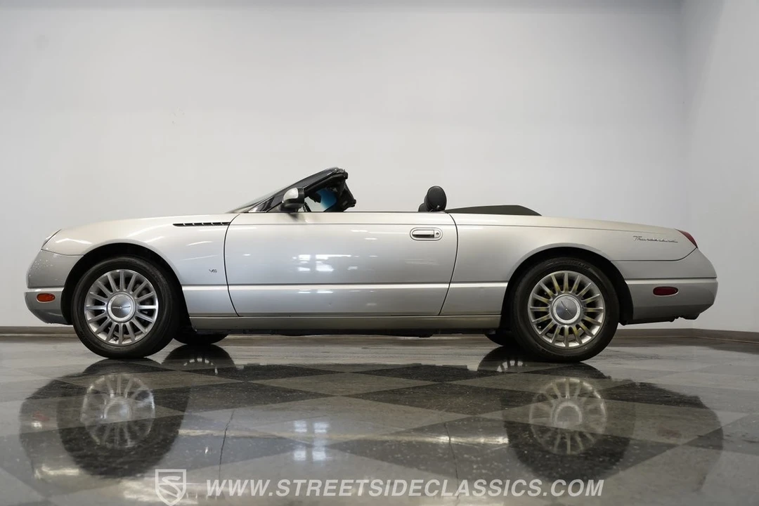 2004 Ford Thunderbird 11th Gen - Image 3 of 12
