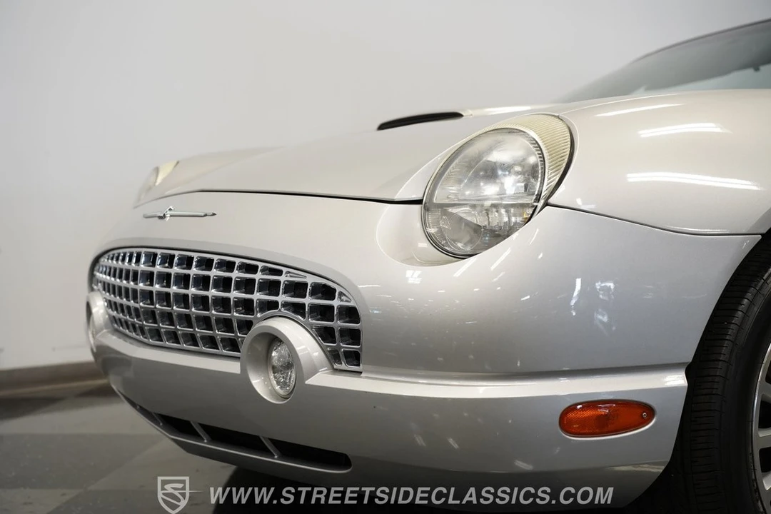 2004 Ford Thunderbird 11th Gen - Image 29 of 31
