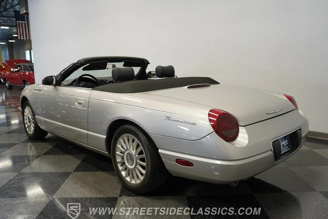 2004 Ford Thunderbird 11th Gen - Image 15 of 21