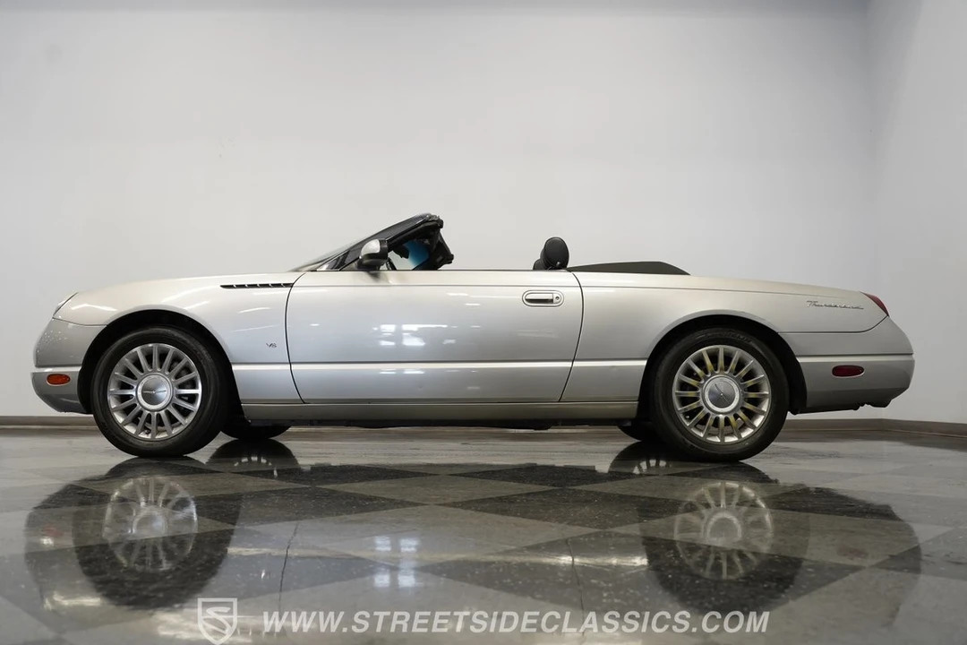 2004 Ford Thunderbird 11th Gen - Image 3 of 31