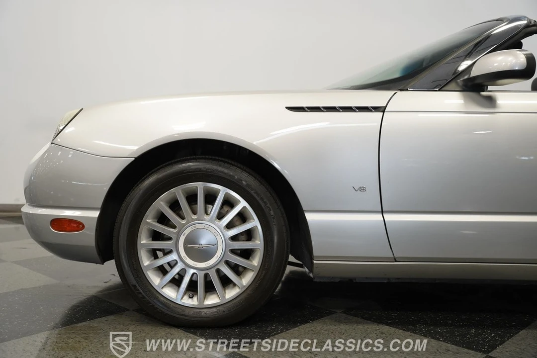 2004 Ford Thunderbird 11th Gen - Image 30 of 31