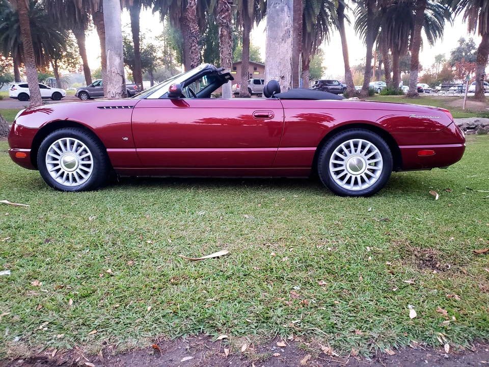 2004 Ford Thunderbird 11th Gen - Image 18 of 31
