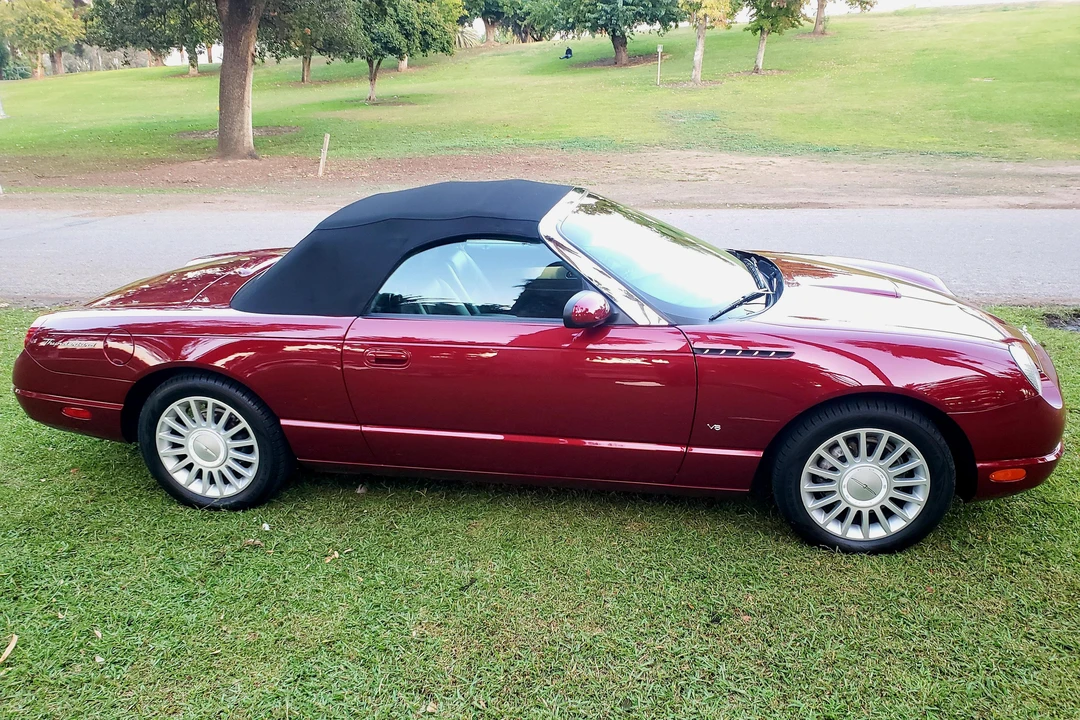 2004 Ford Thunderbird 11th Gen - Image 3 of 31