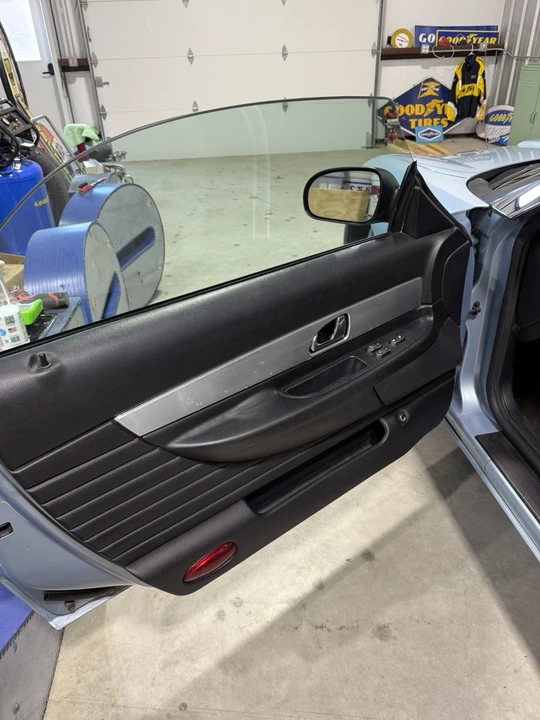 2004 Ford Thunderbird 11th Gen - Image 11 of 13