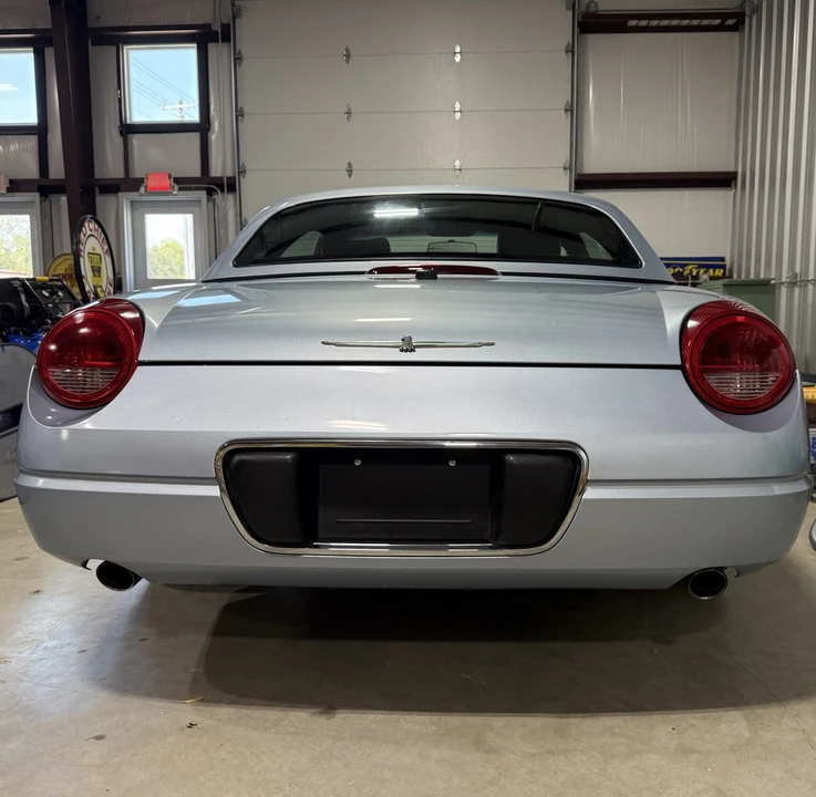 2004 Ford Thunderbird 11th Gen - Image 4 of 13