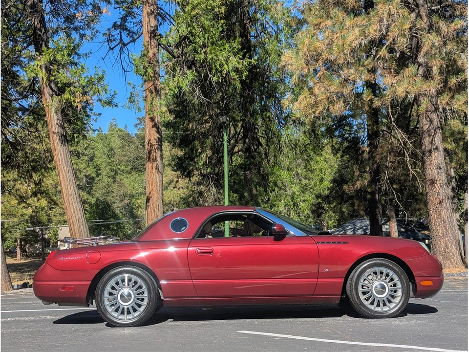 2004 Ford Thunderbird 11th Gen - Image 3 of 31