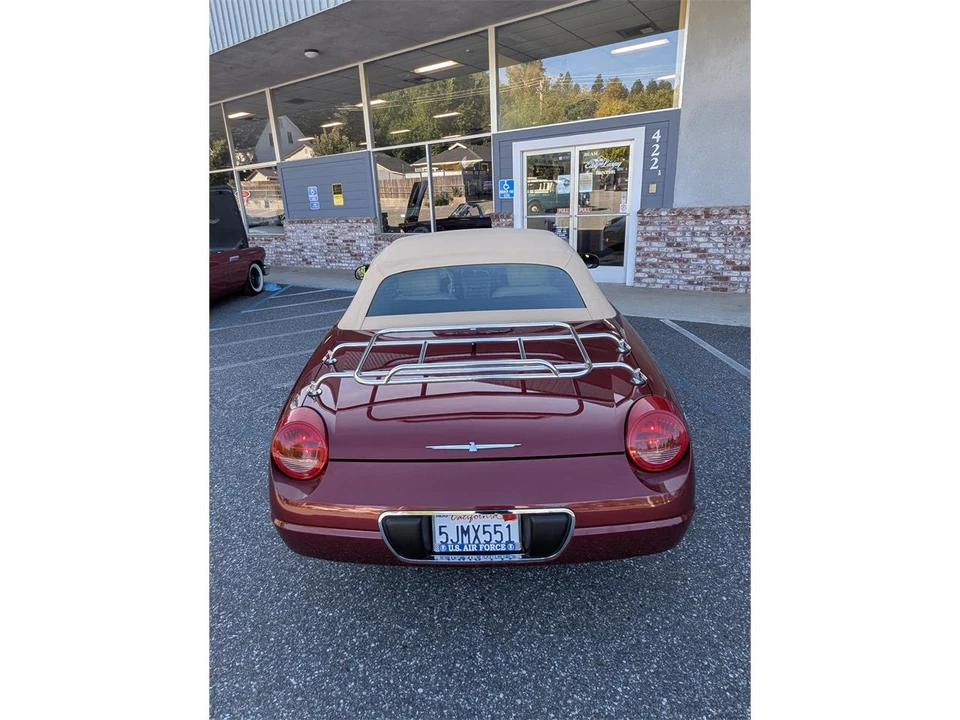 2004 Ford Thunderbird 11th Gen - Image 12 of 31