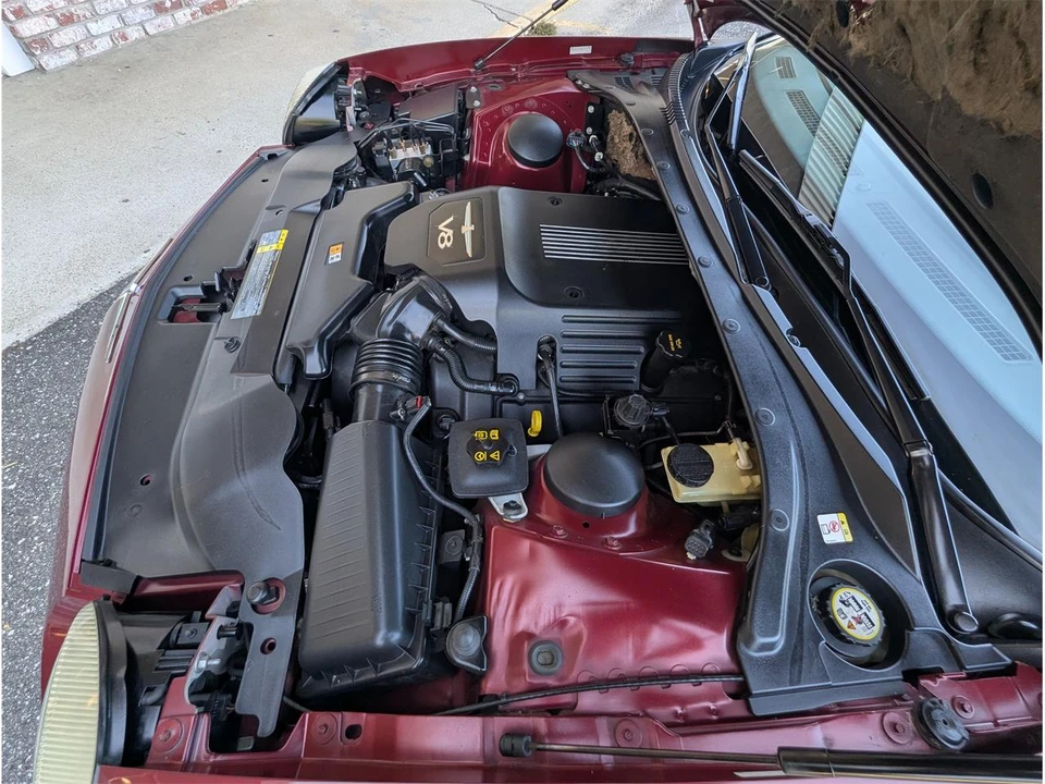 2004 Ford Thunderbird 11th Gen - Image 26 of 31