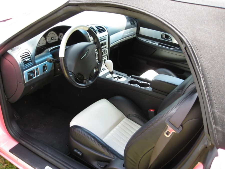 2004 Ford Thunderbird 11th Gen - Image 3 of 7