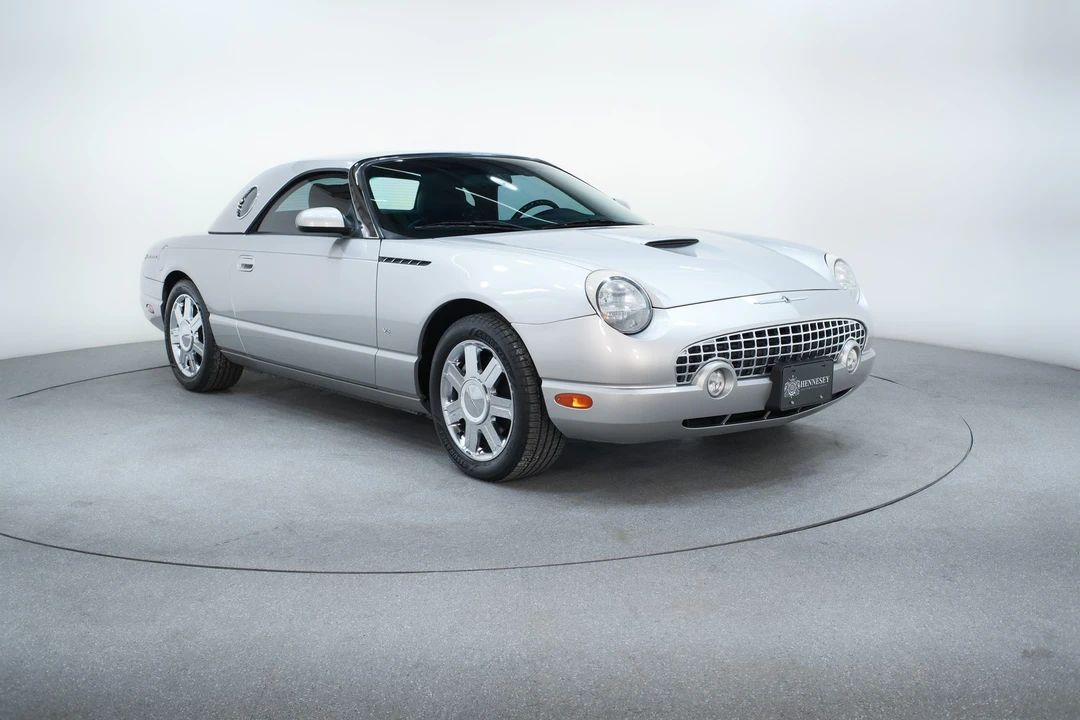 2004 Ford Thunderbird 11th Gen - Image 11 of 21