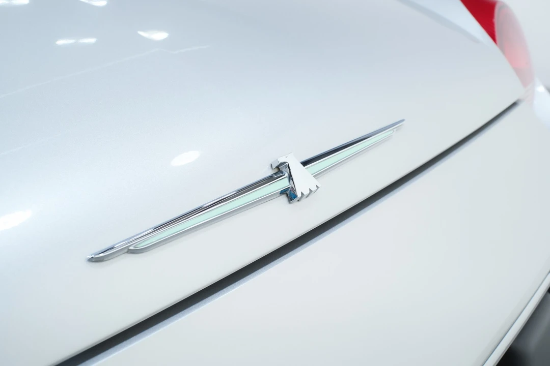 2004 Ford Thunderbird 11th Gen - Image 21 of 21