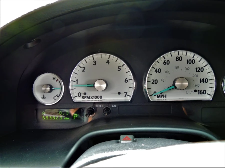 2004 Ford Thunderbird 11th Gen - Image 8 of 31