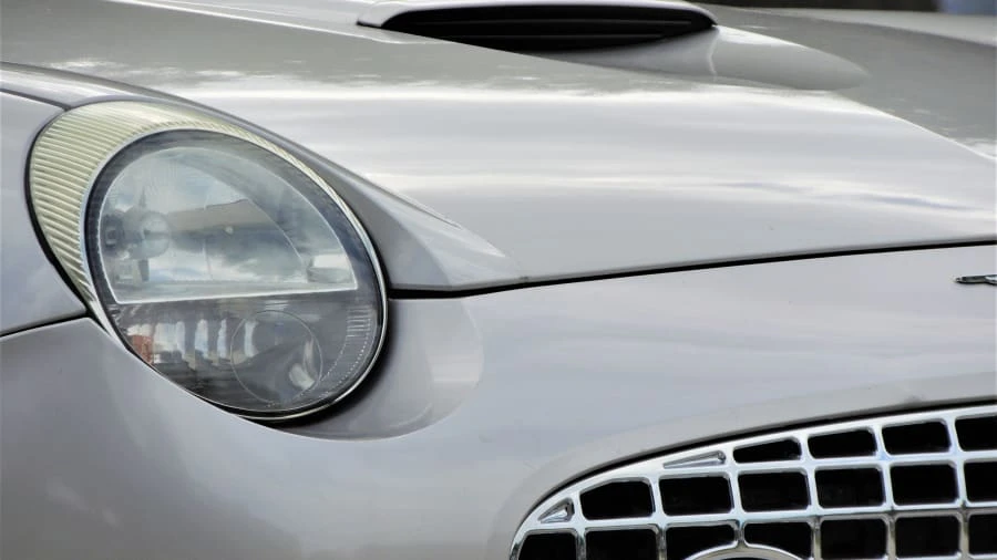 2004 Ford Thunderbird 11th Gen - Image 16 of 31