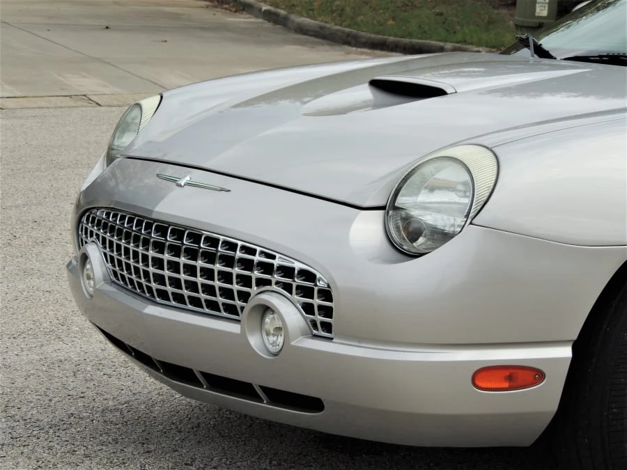 2004 Ford Thunderbird 11th Gen - Image 18 of 31
