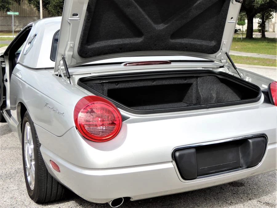 2004 Ford Thunderbird 11th Gen - Image 21 of 31