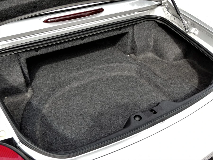 2004 Ford Thunderbird 11th Gen - Image 22 of 31