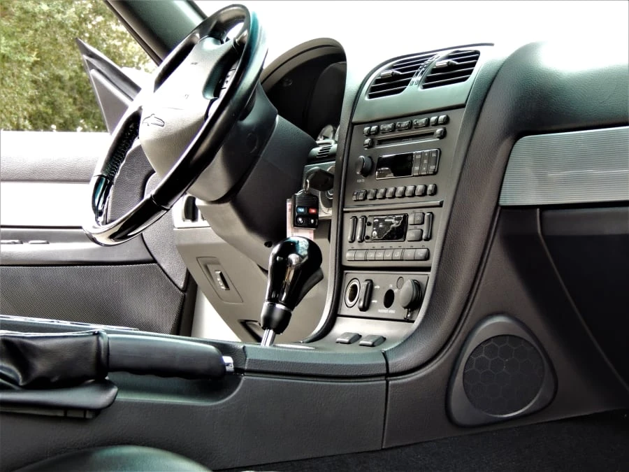 2004 Ford Thunderbird 11th Gen - Image 25 of 31