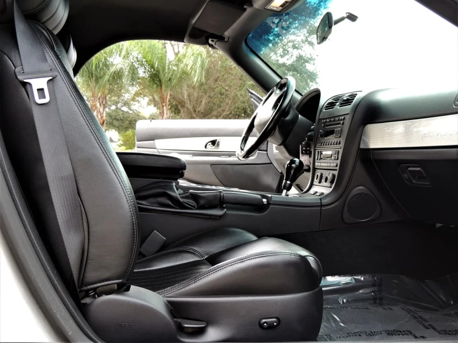2004 Ford Thunderbird 11th Gen - Image 11 of 31
