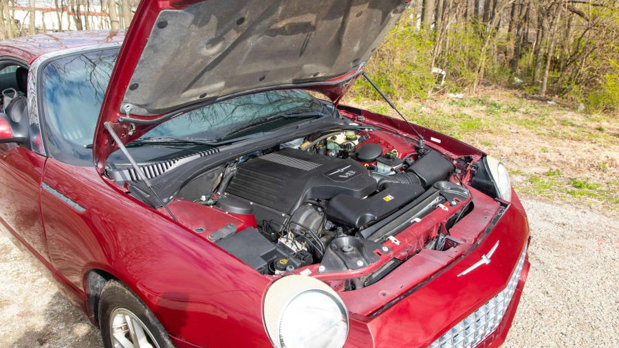 2004 Ford Thunderbird 11th Gen - Image 7 of 12