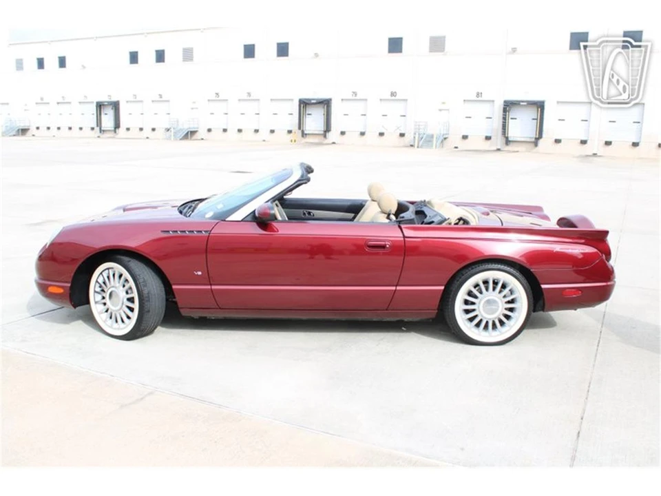 2004 Ford Thunderbird 11th Gen - Image 2 of 31