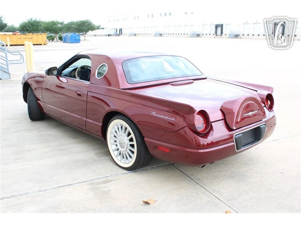 2004 Ford Thunderbird 11th Gen - Image 28 of 31