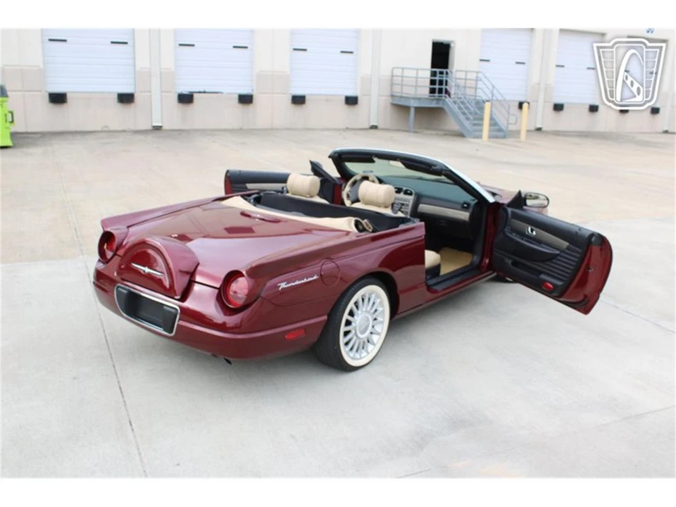 2004 Ford Thunderbird 11th Gen - Image 9 of 31