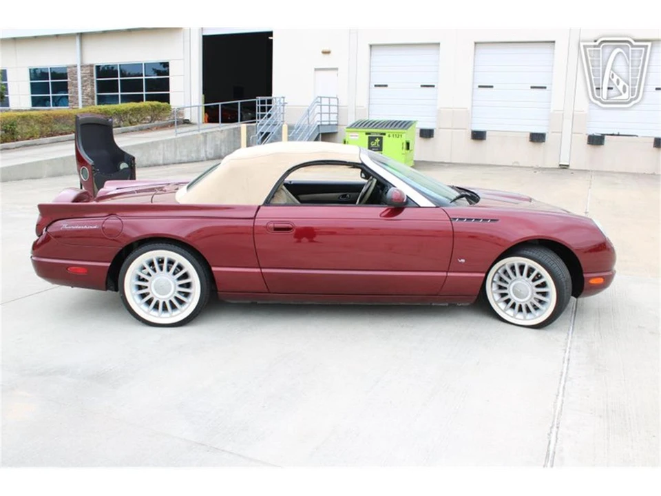 2004 Ford Thunderbird 11th Gen - Image 19 of 31