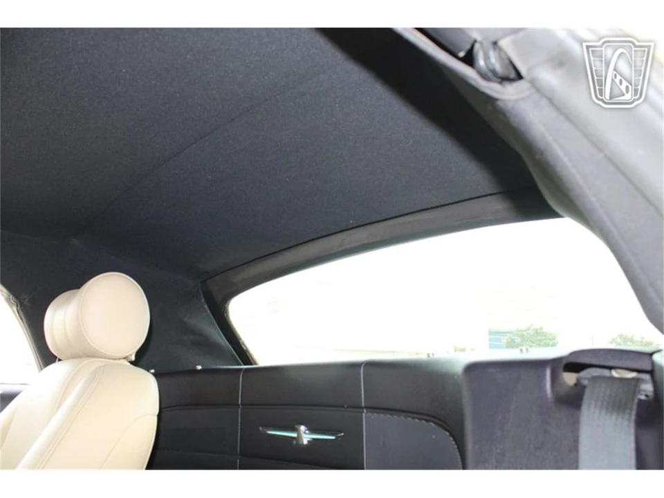 2004 Ford Thunderbird 11th Gen - Image 14 of 31