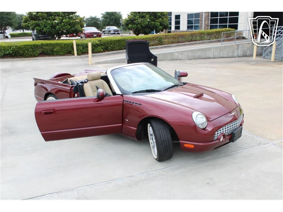 2004 Ford Thunderbird 11th Gen - Image 10 of 31