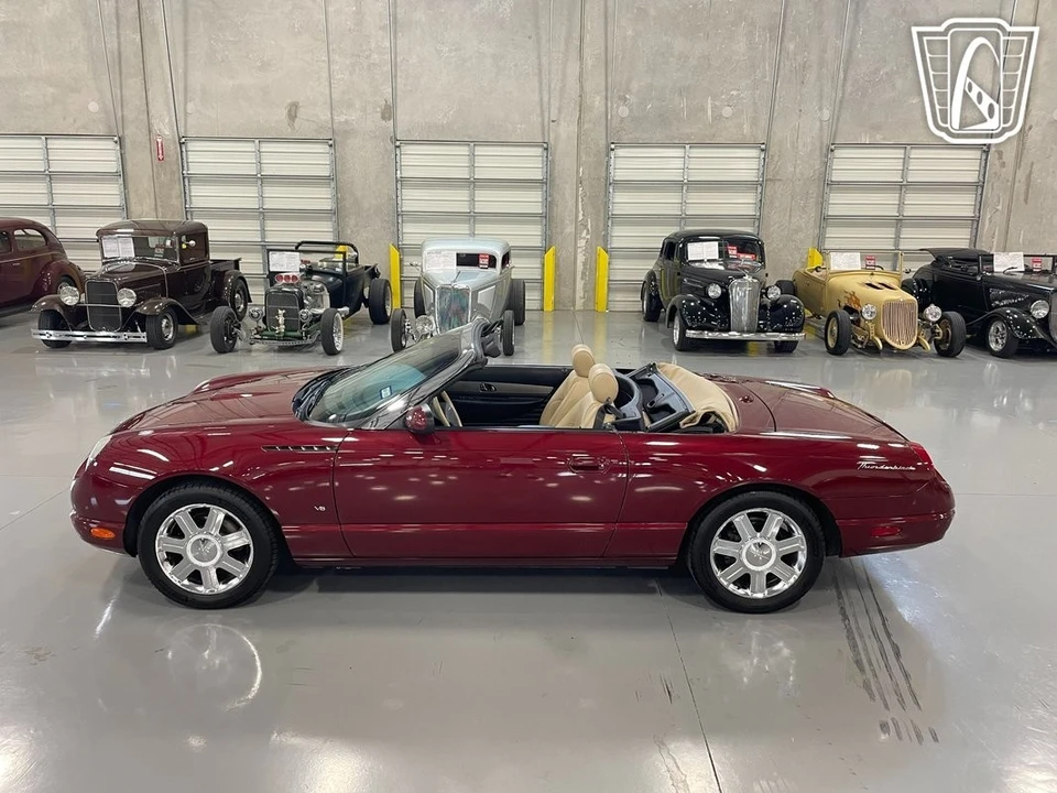 2004 Ford Thunderbird 11th Gen - Image 7 of 12