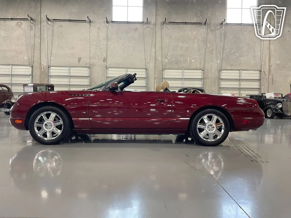 2004 Ford Thunderbird 11th Gen - Image 9 of 12