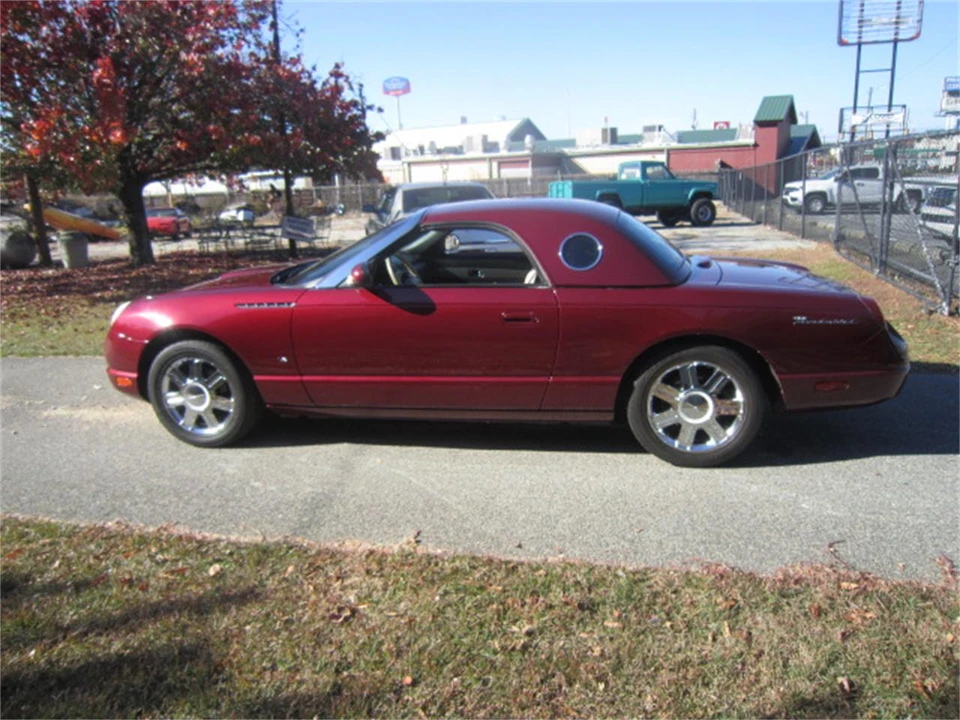2004 Ford Thunderbird 11th Gen - Image 3 of 13