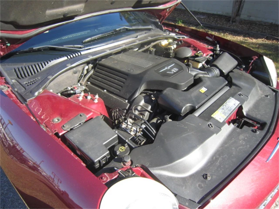2004 Ford Thunderbird 11th Gen - Image 10 of 13