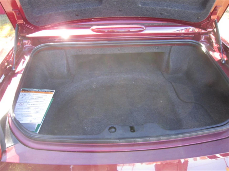 2004 Ford Thunderbird 11th Gen - Image 11 of 13