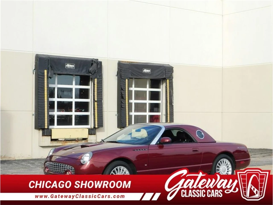 2004 Ford Thunderbird 11th Gen - Image 2 of 31