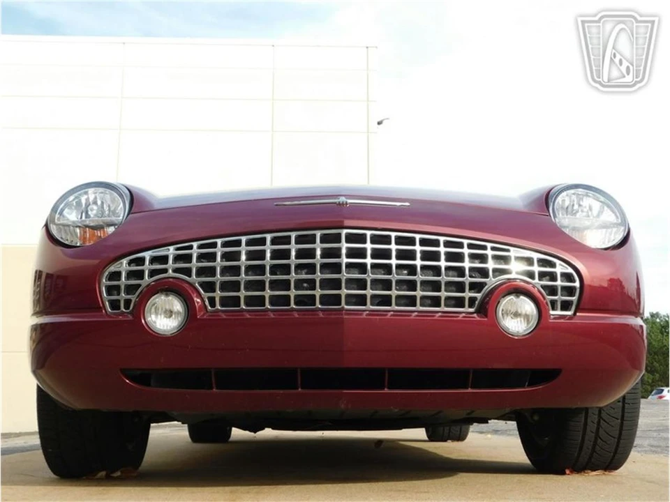 2004 Ford Thunderbird 11th Gen - Image 27 of 31
