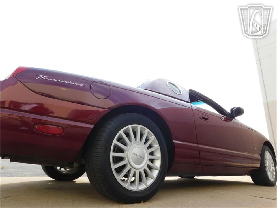 2004 Ford Thunderbird 11th Gen - Image 22 of 31